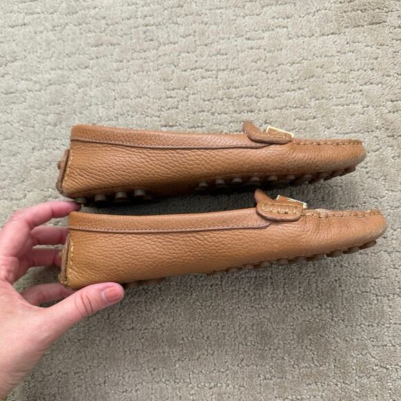 Tory Burch Tumbled Leather Kendrick Loafers Tan Camel Brown 5 - Picture 3 of 8